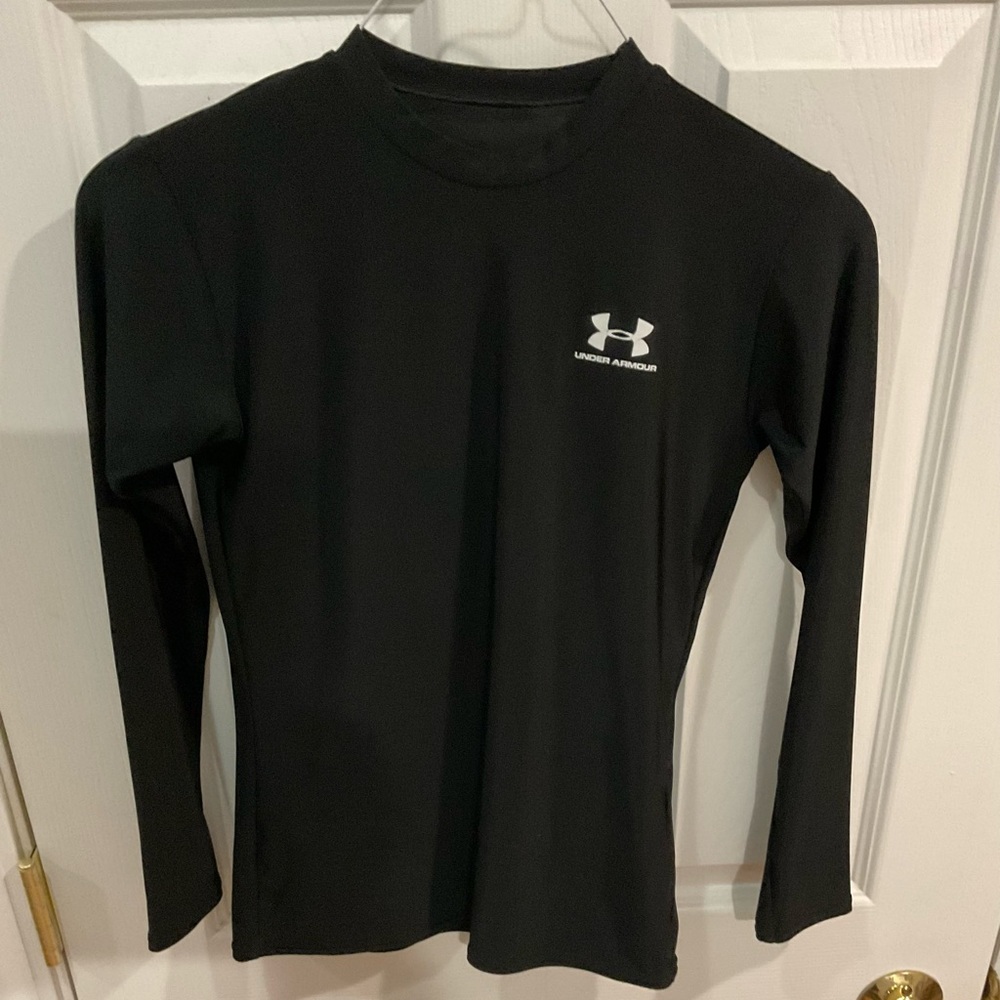 Under Armour mock neck shirt boy S